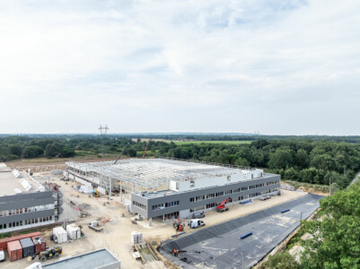 Photographie du chantier Liebherr pour Giraud-Serin Constructions métalliques par Jean-Luc Renouil photographe et pilote de drone