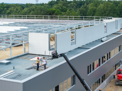 Photographie du chantier Liebherr pour Giraud-Serin Constructions métalliques par Jean-Luc Renouil photographe et pilote de drone