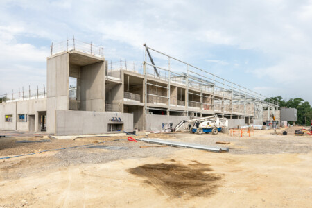 Photographie du chantier Liebherr pour Giraud-Serin Constructions métalliques par Jean-Luc Renouil photographe et pilote de drone