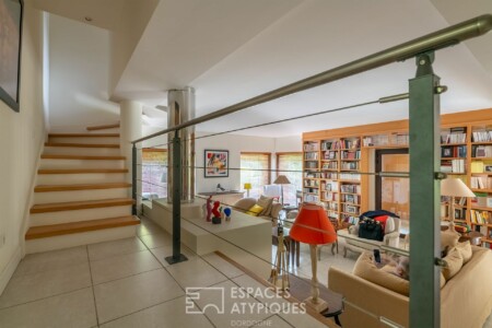 Superbe maison en pierre photographiée par Jean-Luc Renouil, photographe et pilote de drone.