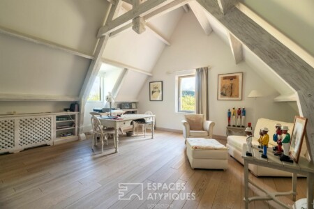 Superbe maison en pierre photographiée par Jean-Luc Renouil, photographe et pilote de drone.