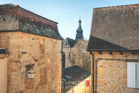 Immeuble de Sarlat la Canéda photographié par Jean-Luc Renouil, photographe immobilier et pilote de drone en Dordogne