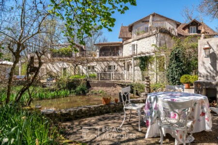 Moulin de Larcy photographié par Jean-Luc Renouil, photographe et pilote de drone en Dordogne.