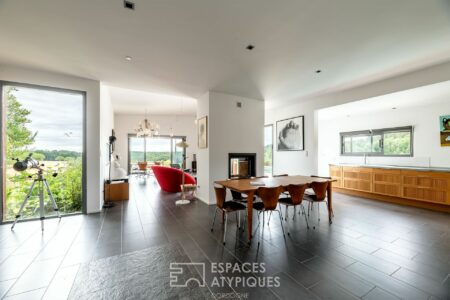 Villa en bois sur Grand Brassac photographiée par Jean-Luc Renouil, photographe immobilier et pilote de drone en Dordogne.