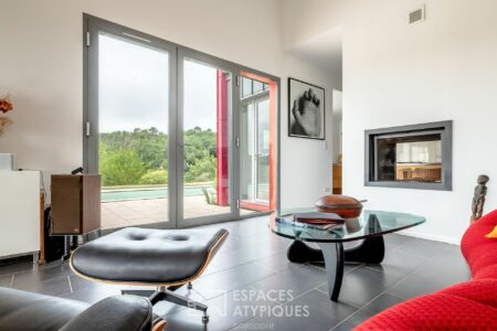 Villa en bois sur Grand Brassac photographiée par Jean-Luc Renouil, photographe immobilier et pilote de drone en Dordogne.