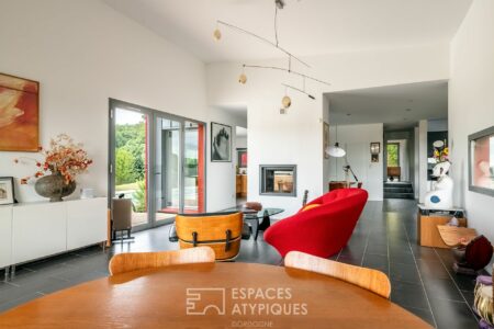 Villa en bois sur Grand Brassac photographiée par Jean-Luc Renouil, photographe immobilier et pilote de drone en Dordogne.