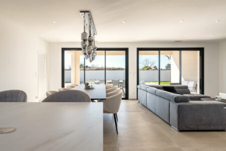 Maison neuve sur Bergerac photographiée par Jean-Luc Renouil, photographe immobilier et pilote de drone en Dordogne.