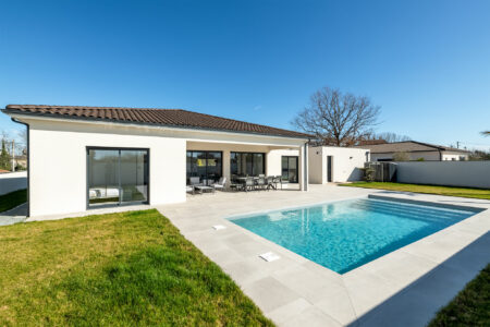 Maison neuve sur Bergerac photographiée par Jean-Luc Renouil, photographe immobilier et pilote de drone en Dordogne.