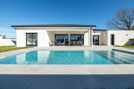 Maison neuve sur Bergerac photographiée par Jean-Luc Renouil, photographe immobilier et pilote de drone en Dordogne.
