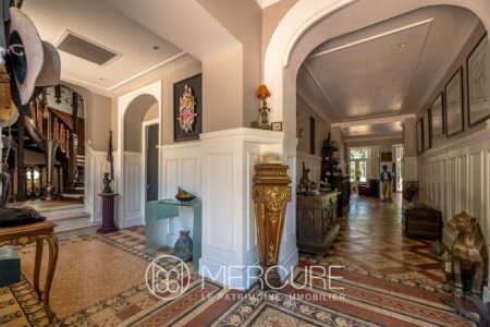 Château Puymoger à Nontron photographié par Jean-Luc Renouil, photographe immobilier et pilote de drone en Dordogne