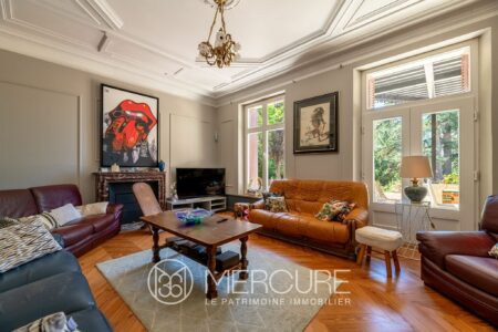 Château Puymoger à Nontron photographié par Jean-Luc Renouil, photographe immobilier et pilote de drone en Dordogne