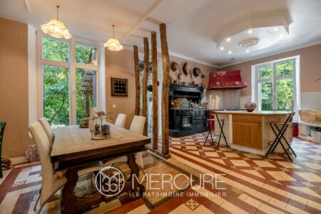 Château Puymoger à Nontron photographié par Jean-Luc Renouil, photographe immobilier et pilote de drone en Dordogne