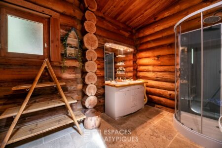 Fuste en bordure d'étang photographiée par Jean-Luc Renouil, photographe immobilier et pilote de drone en Dordogne.