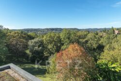 Maison d'architecte sur Sarlat photographiée par Jean-Luc Renouil, photographe immobilier et pilote de drone en Dordogne.