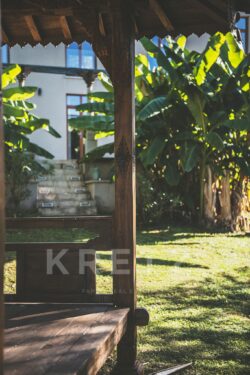 Maison d'architecte sur Sarlat photographiée par Jean-Luc Renouil, photographe immobilier et pilote de drone en Dordogne.