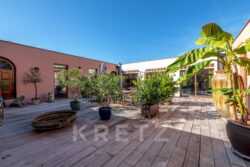 Maison d'architecte sur Sarlat photographiée par Jean-Luc Renouil, photographe immobilier et pilote de drone en Dordogne.