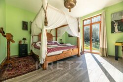 Maison d'architecte sur Sarlat photographiée par Jean-Luc Renouil, photographe immobilier et pilote de drone en Dordogne.