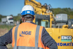 Reportage sur le chantier de réfection des talus de la D709 par NGE - ABTP BIARD - Reportage photographique de Jean-Luc Renouil photographe et pilote de drone en Dordogne.