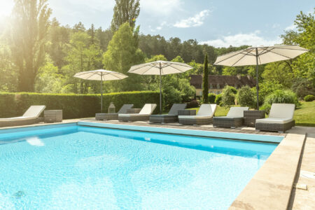 Grand domaine à Mauzens et Miremont photographié par Jean-Luc Renouil, photographe immobilier et pilote de drone en Dordogne.