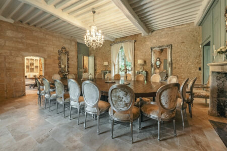 Grand domaine à Mauzens et Miremont photographié par Jean-Luc Renouil, photographe immobilier et pilote de drone en Dordogne.