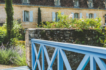 Grand domaine à Mauzens et Miremont photographié par Jean-Luc Renouil, photographe immobilier et pilote de drone en Dordogne.