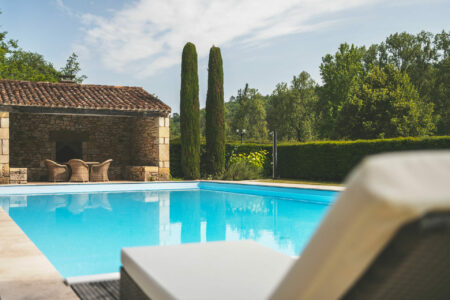 Grand domaine à Mauzens et Miremont photographié par Jean-Luc Renouil, photographe immobilier et pilote de drone en Dordogne.