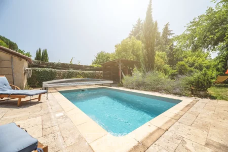 Maison de ville de caractère à Mussidan photographiée par Jean-Luc Renouil photographe immobilier et pilote de drone en Dordogne.