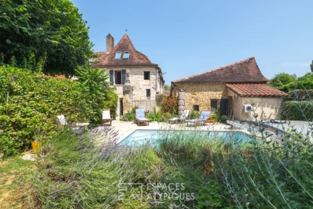 Maison de ville de caractère à Mussidan photographiée par Jean-Luc Renouil photographe immobilier et pilote de drone en Dordogne.