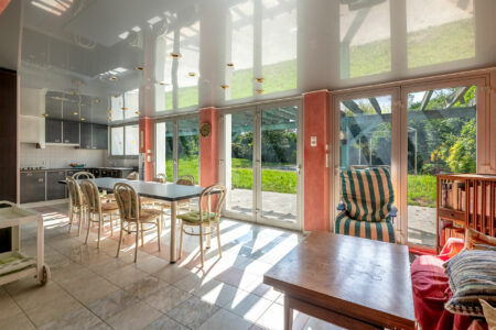 Immobilier Nontron 29 Maison d'architecte photographiée par Jean-Luc Renouil, photographe immobilier et pilote de drone en Dordogne