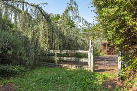 Immobilier Nontron 2 Maison d'architecte photographiée par Jean-Luc Renouil, photographe immobilier et pilote de drone en Dordogne