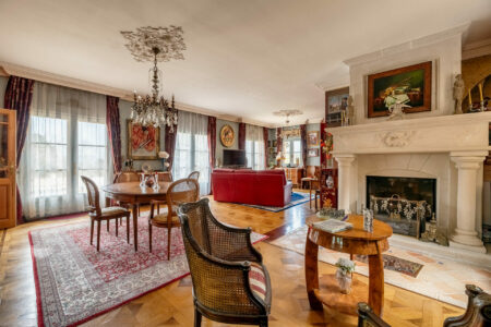 Immobilier Castelnaud 15 Maison en pierres à Castelnaud la Chapelle photographiée par Jean-Luc Renouil photographe immobilier professionnel et pilote de drone en Dordogne.