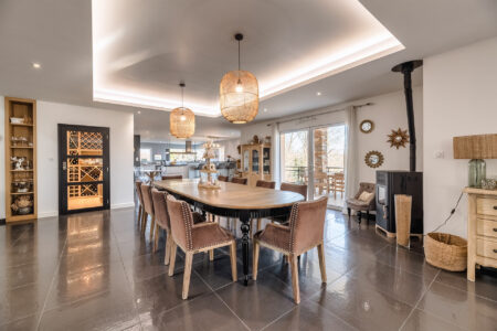 Immobilier Montignac 14 Magnifique villa surplombant Montignac Lascaux photographiée par Jean-Luc Renouil photographe immobilier et pilote de drone en Dordogne.