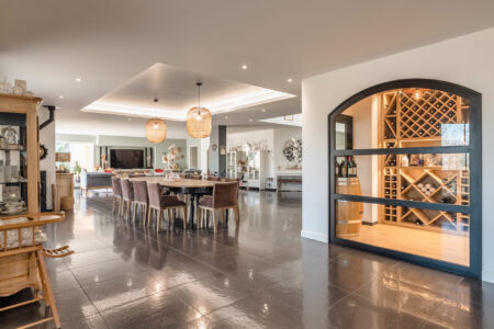 Immobilier Montignac 13 Magnifique villa surplombant Montignac Lascaux photographiée par Jean-Luc Renouil photographe immobilier et pilote de drone en Dordogne.