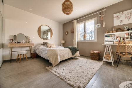 Immobilier Montignac 21 Magnifique villa surplombant Montignac Lascaux photographiée par Jean-Luc Renouil photographe immobilier et pilote de drone en Dordogne.