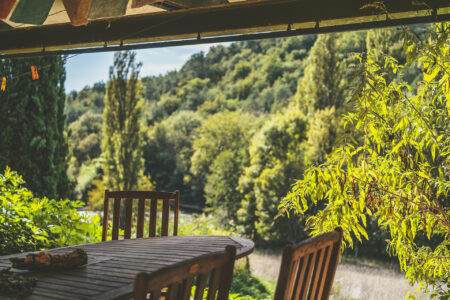 Maison atypique à Rouffignac photographiée par Jean-Luc Renouil, photographe immobilier et pilote de drone en Dordogne.