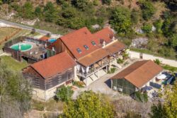Propriété à Saint Vincent de Cosse photographiée par Jean-Luc Renouil, photographe immobilier et pilote de drone en Dordogne.