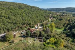 Propriété à Saint Vincent de Cosse photographiée par Jean-Luc Renouil, photographe immobilier et pilote de drone en Dordogne.