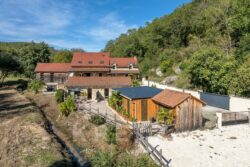 Propriété à Saint Vincent de Cosse photographiée par Jean-Luc Renouil, photographe immobilier et pilote de drone en Dordogne.
