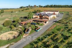 Château Picon à Eynesse photographié par Jean-Luc Renouil, photographe et pilote de drone en Dordogne.