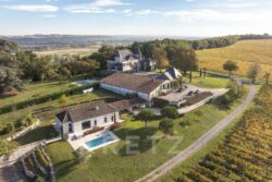 Château Picon à Eynesse photographié par Jean-Luc Renouil, photographe et pilote de drone en Dordogne.