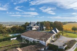Château Picon à Eynesse photographié par Jean-Luc Renouil, photographe et pilote de drone en Dordogne.