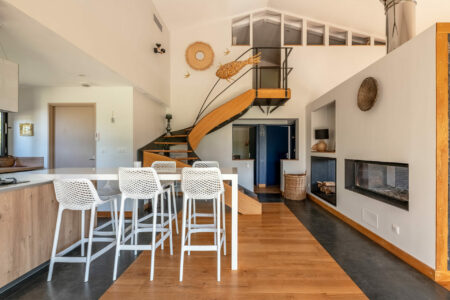 Maison en bois à Couze-Saint-Front photographiée par Jean-Luc Renouil, photographe et pilote de drone en Dordogne.