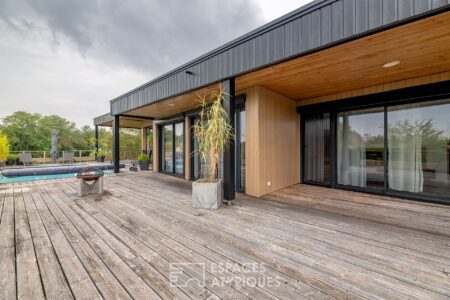 Maison en bois à Bergerac photographiée par Jean-Luc Renouil, photographe et pilote de drone en Dordogne