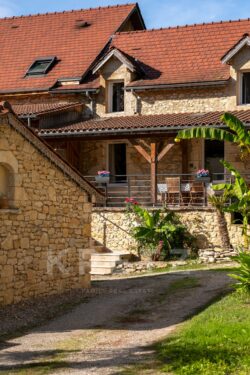 Propriété à Saint Vincent de Cosse photographiée par Jean-Luc Renouil, photographe immobilier et pilote de drone en Dordogne.
