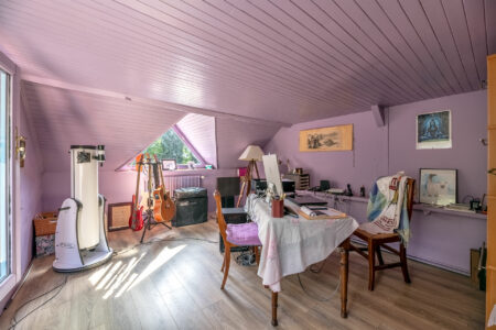 Maison atypique à Rouffignac photographiée par Jean-Luc Renouil, photographe immobilier et pilote de drone en Dordogne.
