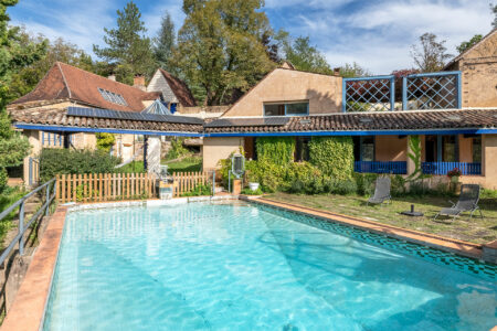 Maison atypique à Rouffignac photographiée par Jean-Luc Renouil, photographe immobilier et pilote de drone en Dordogne.