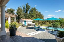 Superbe villa contemporaine photographiée par Jean-Luc Renouil, photographe immobilier et pilote de drone en Dordogne