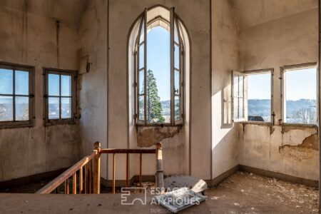 Demeure châtelaine à Chancelade photographiée par Jean-Luc Renouil, photographe et pilote de drone en Dordogne.