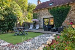 Propriété à Saint Vincent de Cosse photographiée par Jean-Luc Renouil, photographe immobilier et pilote de drone en Dordogne.
