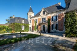 Château Picon à Eynesse photographié par Jean-Luc Renouil, photographe et pilote de drone en Dordogne.